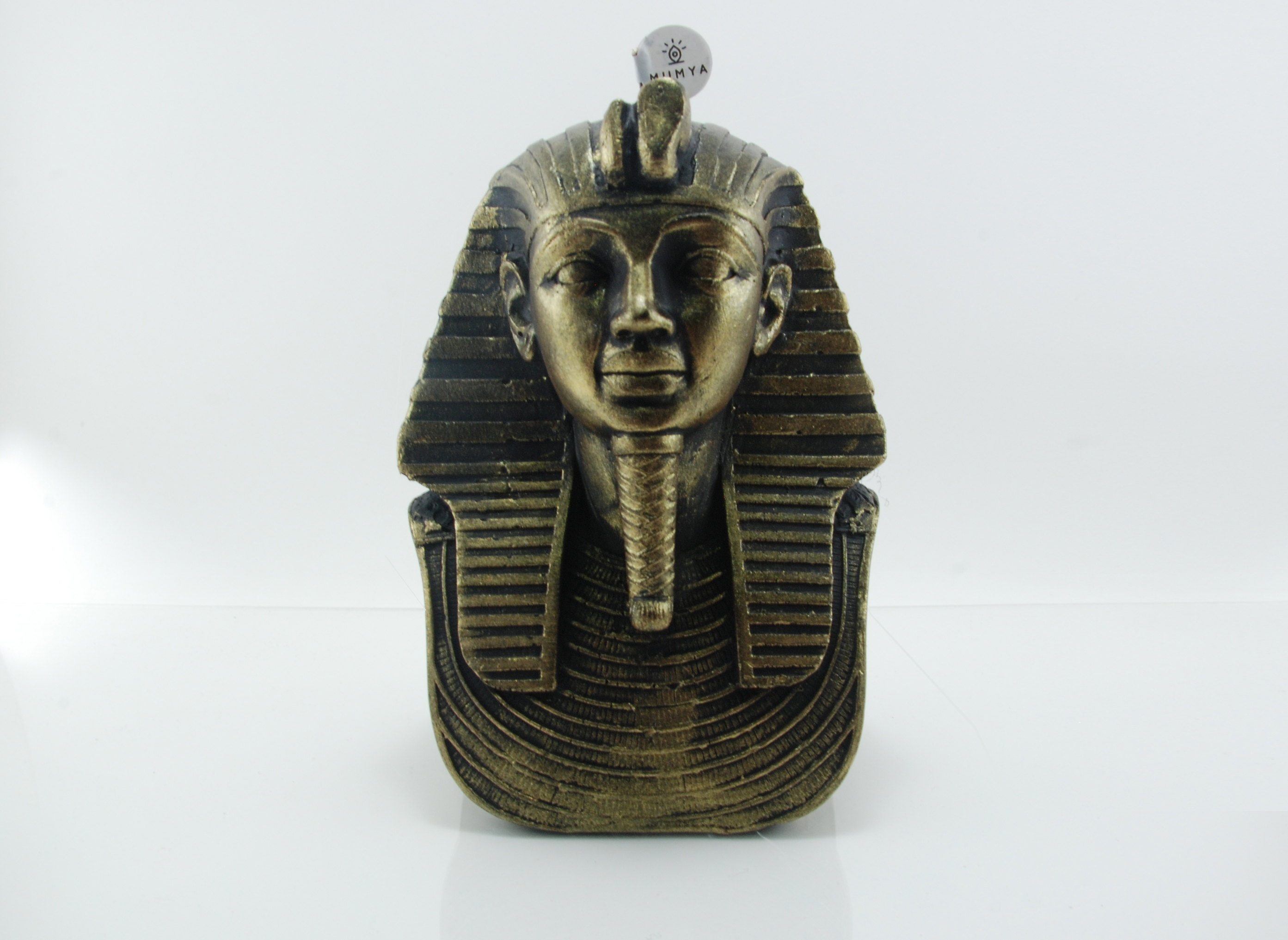 Tutankhamun Heykel Mum