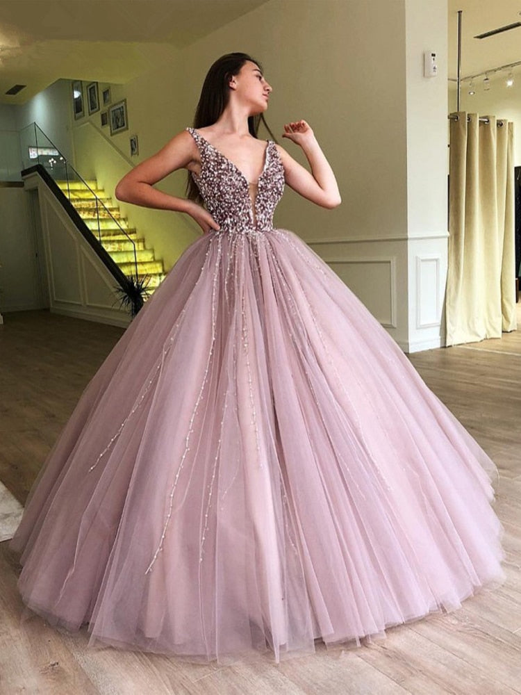 V-Neck Ball Gown Quinceanera Dresses Sparkly Beading Tulle Formal Masq