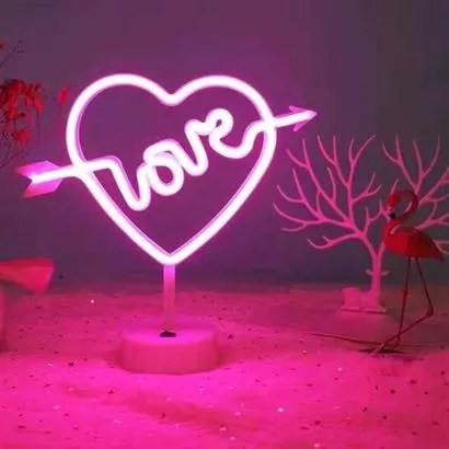 BUFFER® Kalpli Love Yazılı Dekoratif Neon Pilli Led Masa ve Gece Lambası