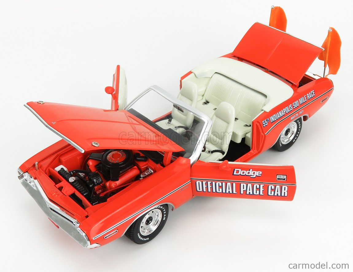 1/18 1971 Dodge Challenger Convertible 55th Indianapolis 500 Mile Race Dodge Official Pace Car